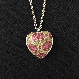 Vera Bradley | Heart Necklace in Julep Tulip